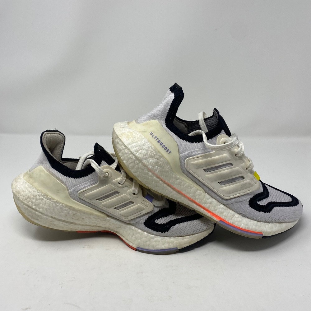 Adidas Ultraboost 22 Running Shoes White Black Floral GX8017 Womens 6.5